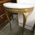 687 8320 CONSOLE TABLE